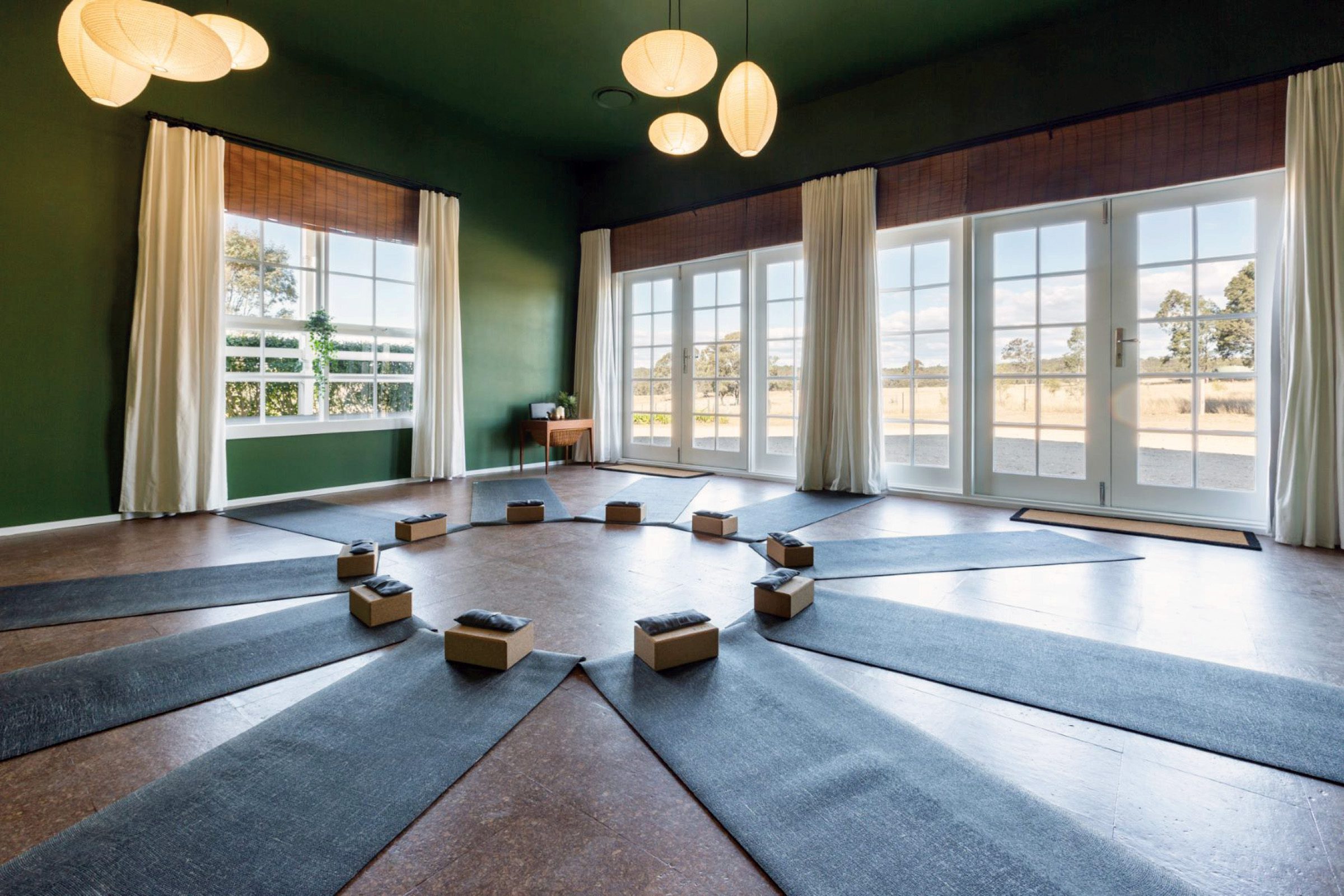 Corunna Station THE COUNTRY HOUSE